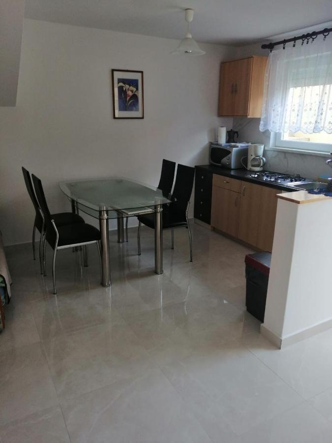 Apartmani Trupeljak Mandre Buitenkant foto